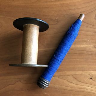 Set Of 2 Vintage Industrial Wooden Spool 3.  75” & Wood Bobbin 8.  5” W Blue Thread