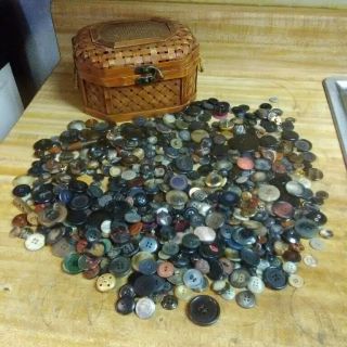 700,  Old Buttons - Basket Of Buttons - Antique - Vintage Buttons
