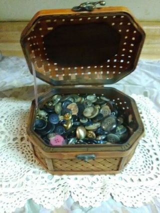 700,  old buttons - BASKET OF BUTTONS - antique - vintage buttons 2