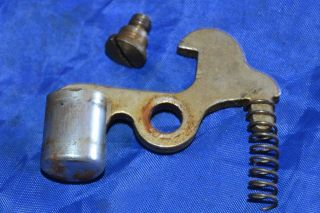 - Westinghouse Sewing Machine Round Bobbin Rotary Parts Case Base Head Lock