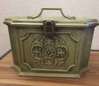 Max Klein Sc - 2015 Sewing Box Ornate Avocado Green Plastic Wood Grain With Tray