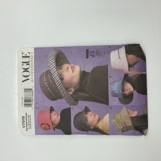 Vogue V7918 Accessories: Hats,  Winter One Size Fits All 2004