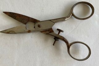 Vintage Buttonhole Scissors Sewing Embroidery Craft Tool LARKIN rusty 2
