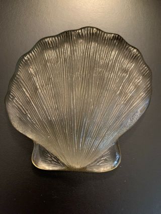 Vintage Large Scallop Shell Seashell Glass Paperweight 5.  5”