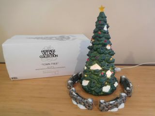 Dept 56 Heritage Village - Lighted Town Tree & Benches