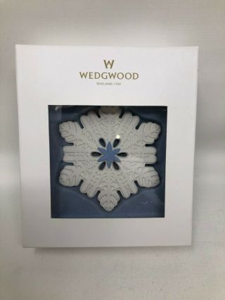 Wedgwood Jasperware Christmas Pierced White Snowflake Ornament 2014 W/ Box
