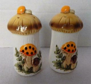 Vintage Merry Mushroom Sears Roebuck Ceramic Salt & Pepper Shakers 1970s