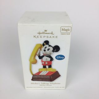 2011 Hallmark Keepsake Magic Disney Ornament Mickey 