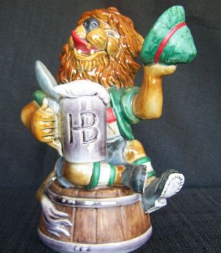 Goebel Hofbrauhaus Drinking Lion Figurine 1971