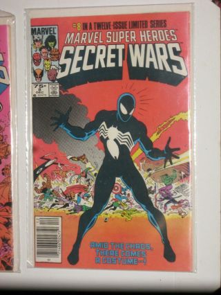 2 Marvel Heroes Secret Wars 8 Comic 1st Spiderman Black Costume & 12