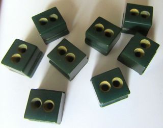 VTG ANTIQUE BAKELITE BUTTON SET OF 8 GREEN MATCHING DIMI SMALL BUTTONS 2 HOLE 3