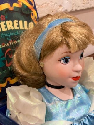 Vintage Enesco Walt Disney Cinderella Musical Jack In The Box Limited Edition