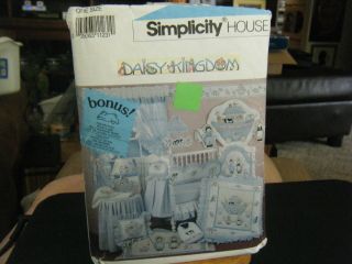 Simplicity 7255 Daisy Kingdom Baby Nursery Accessories Pattern