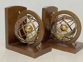 Vintage Mid - Century Spinning Old World Globe Bookends Wood Mercurio D 