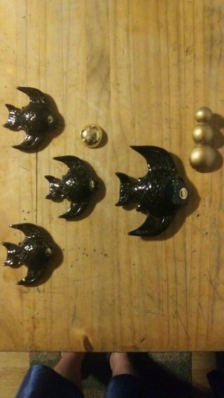 Set Of (4) - Vtg - Ceramic Fish - Black W/2 Gold Bubbles Wall Decor