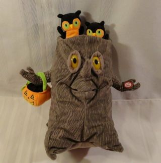 Hallmark Halloween Spooky Tree Owl Singing Motion Lights Plush Addams Fam.  Song