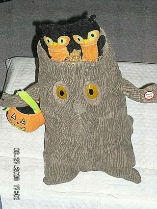 Hallmark Animated Light Up Halloween Spooky Tree Owls Plays Addams Family