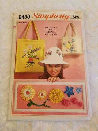 1966 Simplicity 6430 Bag In Two Sizes & Hat With Rick - Rack Appli - Tiques Pattern