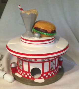 Dept 56 Dinah ' s Drive - in Soda Fountain Diner 50 ' s Christmas Snow Village 54470 3