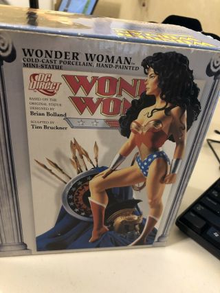 Dc Direct Wonder Woman Cold Cast Porcelain Hand Painted Mini - Statue - Nib