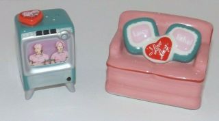 I Love Lucy & Ethel Pink Couch Aqua Sofa Tv Salt And Pepper Shakers Chocolate