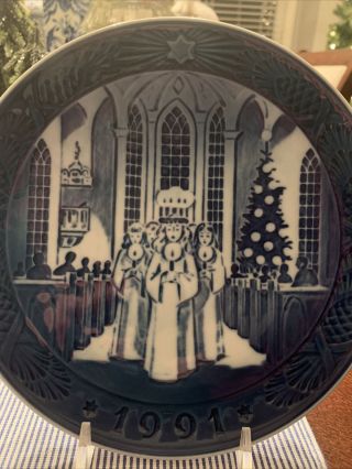 Royal Copenhagen 7” Christmas Plate 1991 Lucia Fest The Festival Of Santa Lucia