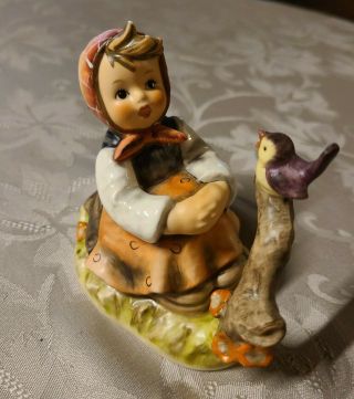 1979 Goebel Hummel Porcelain Figurine W Germany ♡ " In Tune " 414 Girl With Bird