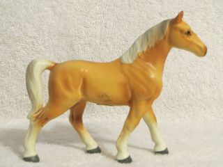 Vintage Golden Brown Victoria Ceramics Horse Figurine 4.  25 Inch Made In Japan