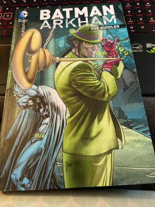 Batman Arkham The Riddler,  Softcover Tpb,  Very Hard To Find 2015
