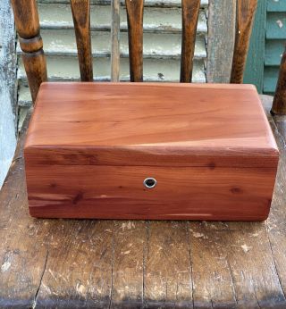 Vtg Lane Cedar Chest Wooden Trinket / Jewelry Box Whelan’s Furniture Usa Euc