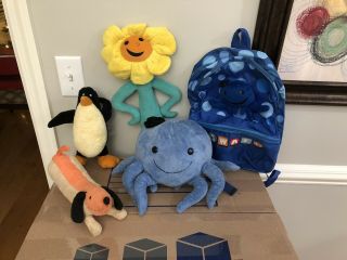 Oswald The Octopus,  Daisy,  Weenie Girl And Henry Plush With Backpack