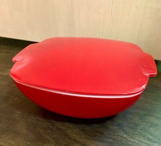 Vintage Pyrex Red Square Hostess Dish Bowl With Lid 1 1/2 Qt Ovenware