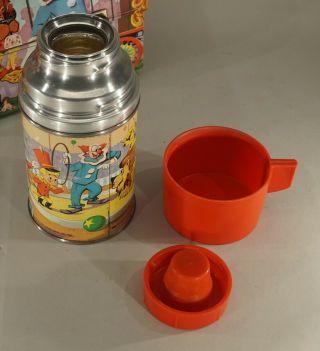 VINTAGE BOZO THE CLOWN METAL DOME TOP LUNCH BOX WITH THERMOS 3
