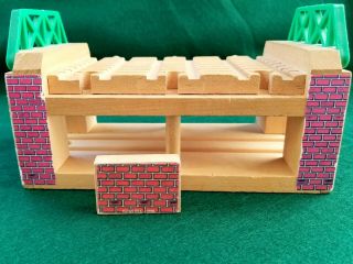1996 Thomas Train & Friends Wooden Railway Come Out Henry Tunnel W/ Rare Wall