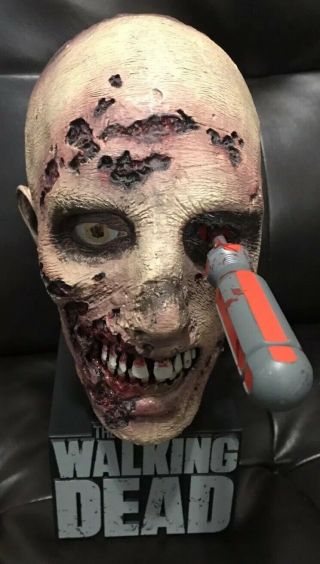 Amc Twd / The Walking Dead Season 2 Limited Edition Zombie Head Statue Only