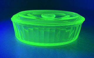 Vintage Green Depression Vaseline Uranium Glass Oval Dish With Lid 6 X4 X 1 3/4