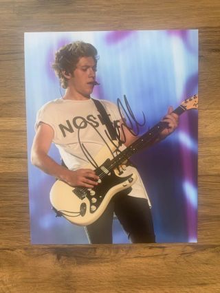 Niall Horan - Hand Signed 10x8 Photo - One Direction Album - Music