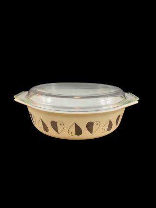 Vtg Promotional Pyrex Golden Hearts 045,  2.  5 Quart Oval Casserole Dish W/lid
