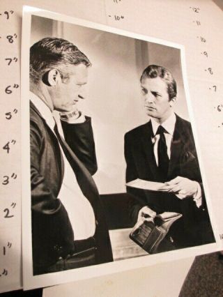 Abc Tv Show Photo 1967 The Invaders Roy Thinnes Space Alien John Larch