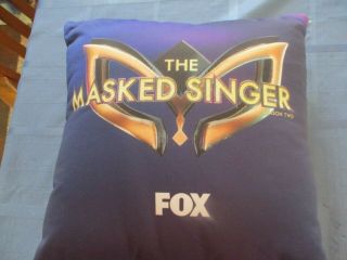The Masked Singer Season 2 Cast & Crew Pillow Seal Leopard Robin Thicke Rare