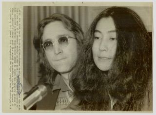 Beatles John Lennon And Yoko Ono Press Photo From April 1973