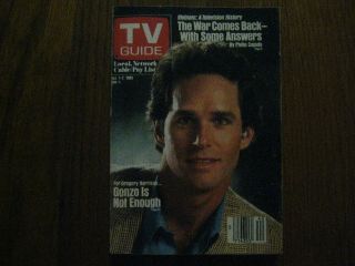 1983 TV Guide (GREGORY HARRISON/MEG RYAN/SCARECROW AND MRS.  KING/THE YELLOW ROSE) 3