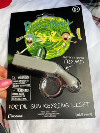 Paladone Rick And Morty Portal Gun Keyring Light