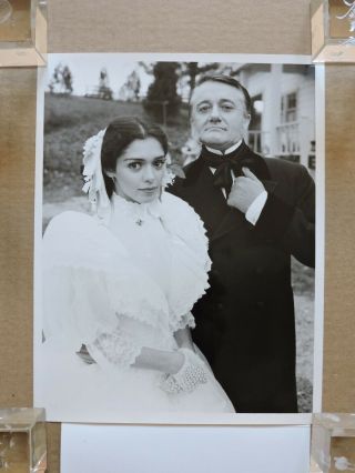 Robert Vaughn And Kathleen Beller Tv Photo 1982 The Blue And The Gray