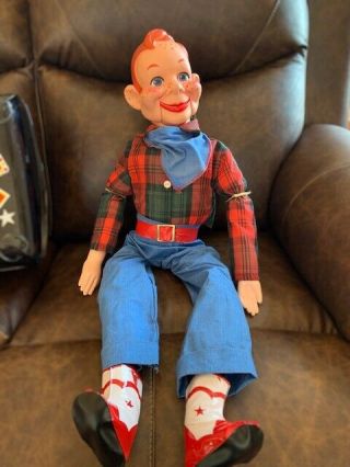 Vintage Howdy Doody Ventriloquist Doll 30” Tall With Case -