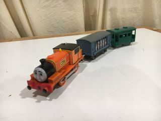 Motorized Billy With Chicken Car And Green Car For Thomas & Friends Trackmaster