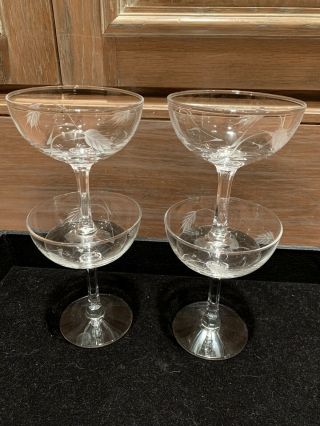 Set Of 4 Vintage Mid Century Modern Wheat Etched Crystal Coupe Cocktail Glasses