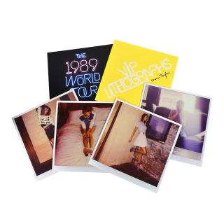 Taylor Swift Collectible The 1989 World Tour Litho Portfolio - Lithograph Photos
