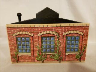 Thomas Wooden Railway Rare 1992 1st Version Isue Single Engine Shed Pitched Roof
