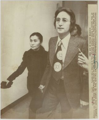 Beatles John Lennon And Yoko Ono Press Photo From December 1971